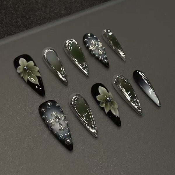 3c099f82a05b954d2e68de91569d1fd8 Midnight