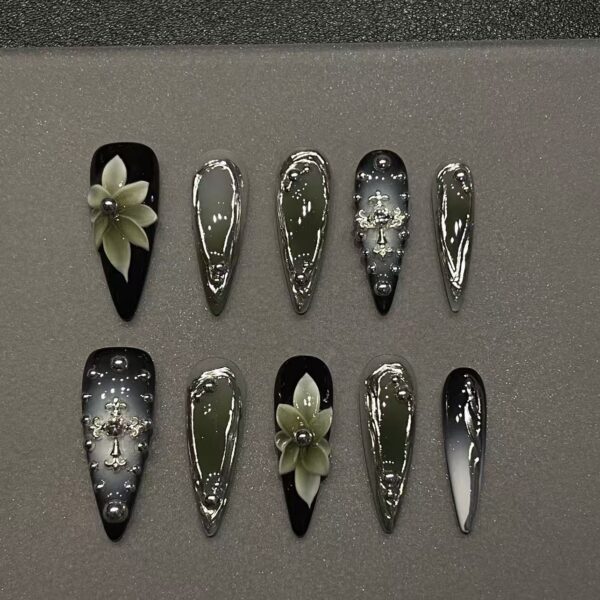 a115ee1626b7c086ac5bba96145f89a4 Midnight